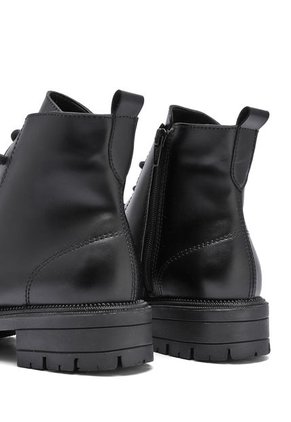 Botín Mujer Negro Tellenzi 4178