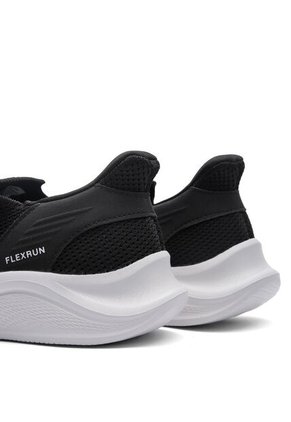 Tenis Running Mujer Negro-Blanco Tellenzi D-076