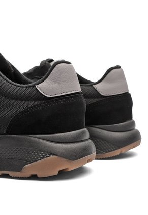 Tenis Hombre Negro Tellenzi F-2945
