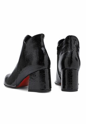 Botín Dama Negro Tellenzi M454