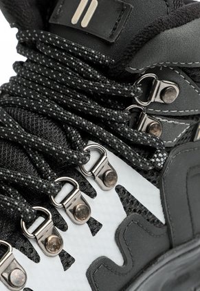 Bota Outdoor Hombre Negro Tellenzi 7-224