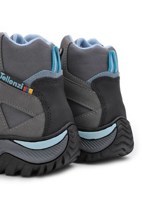 Bota Outdoor Mujer Gris-Azul Tellenzi 7-1006
