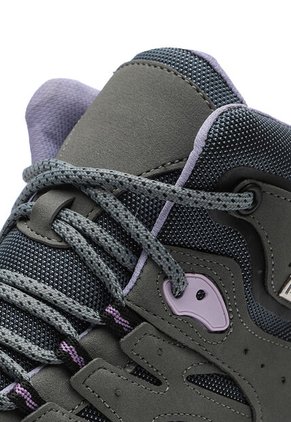 Bota Outdoor Mujer Gris-Lila Tellenzi 2500