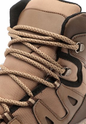 Bota Outdoor Hombre Arena Tellenzi 8-696