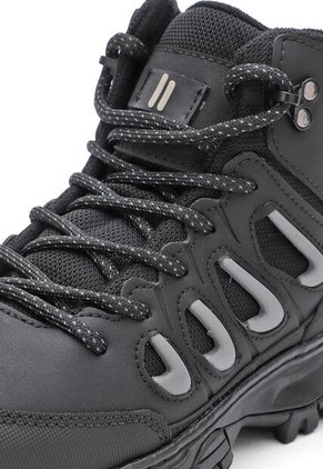 Bota Outdoor Hombre Negro Tellenzi 7-262