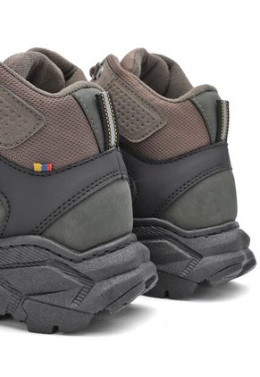 Bota Outdoor Hombre Verde Tellenzi 7-274