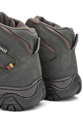 Bota Outdoor Hombre Verde Tellenzi 7-262