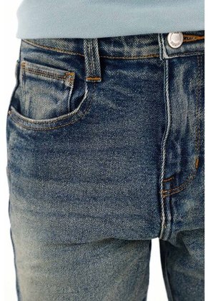 Jean Recto Tono Azul Tiro Medio Para Niño