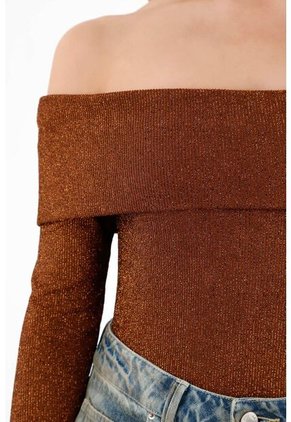 Camiseta Color Metálico De Cuello Bandeja Para Mujer