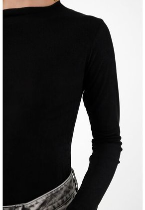 Camiseta Negra Manga Larga Para Mujer