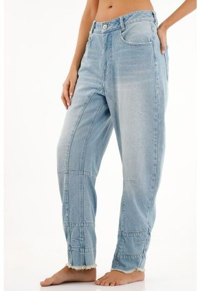 Tennis Jean Azul Con Ruedo Desflecado Para Mujer