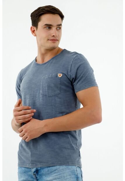 Camiseta De Hombre En Jersey Flameé Con Proceso De Lavandería Overdye Y Bolsillo De Parche Con Aplique De Raqueta. Color: Azul