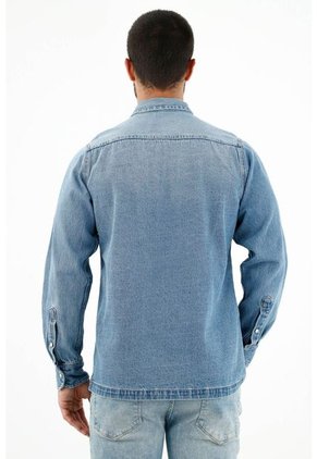Camisa Azul En Denim Liviano Para Hombre