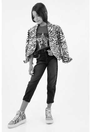 Camiseta Verde Estampada Con Brillos Para Niña