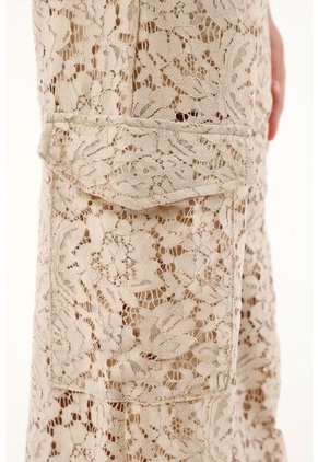 Pantalón Con Detalles De Encaje Café Para Niña