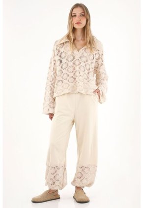 Tennis Pantalón En Burda Con Bota Enresortada Crudo Para Mujer