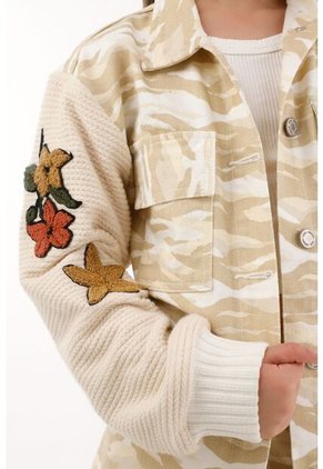 Abrigo Crudo De Estampado Militar Para Niña