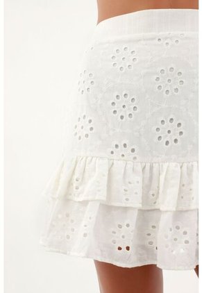 Falda Blanca En Ojalillo Para Mujer