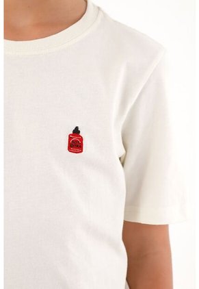 Camiseta Con Bordado Localizado Crudo Para Niño