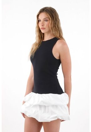 Tennis Vestido Corto Tipo Globo Negro Para Mujer