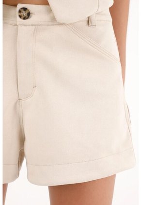 Tennis Short En Tela Suede Crudo Para Mujer