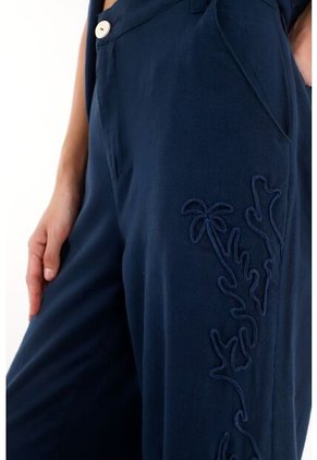 Tennis Pantalón Recto Con Detalles Bordados Azul Para Mujer