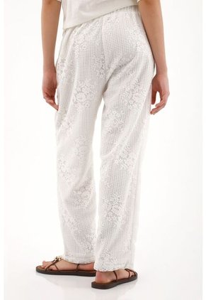 Tennis Pantalón Recto En Tela Bordada Crudo Para Mujer