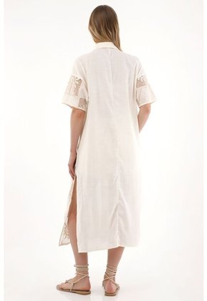 Tennis Camisa Larga Con Mix De Telas Crudo Para Mujer