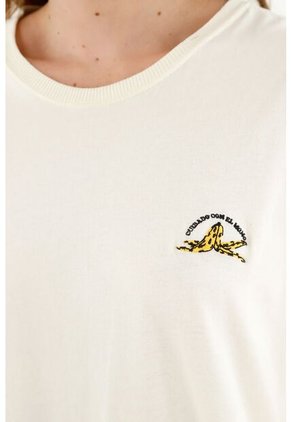 Camiseta Unisex Con Mini Bordado De Banana Crudo