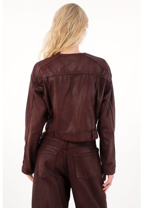 Tennis Abrigo Crop Con Solapas Rojo Para Mujer