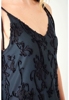 Tennis Vestido Largo Recto Con Textura Floral En Tela Azul Noche Para Mujer