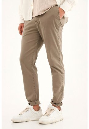 Pantalón Tipo Chino Café Para Hombre