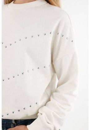 Tennis Buzo Cerrado Con Taches Decorativos Crudo Para Mujer