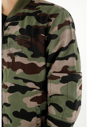 Chaqueta Tipo Bomber Estampado Camuflado Para Hombre