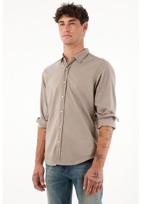 Camisa Manga Larga Con Raqueta Bordada Café Para Hombre