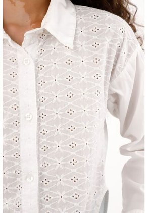 Camisa Clásica Con Ojalillo Blanca Para Niña