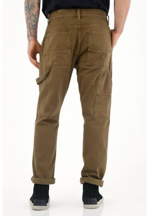 Pantalón Recto Café Con Parches Para Hombre