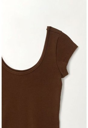 Tennis Camiseta En Rib Ajustada Café Para Mujer