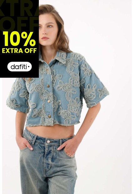 Tennis Camisa Boxy Crop Con Apliques Florales En Algodón Azul Para Mujer