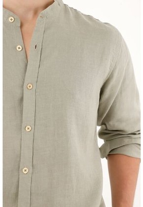 Tennis Camisa Manga Larga Verde En 100% Lino Para Hombre