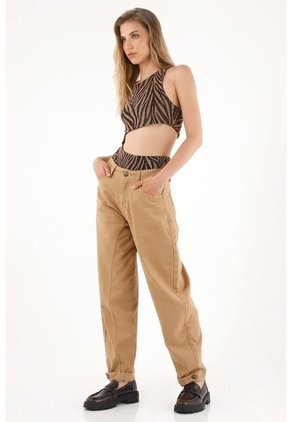 Pantalón Horseshoe Café Con Charreteras En Bota Para Mujer