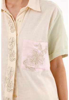 Tennis Camisa Multicolor Con Detalles Bordados Para Mujer