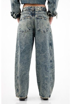 Tennis Jean Horseshoe Con Efecto Craquelado Azul Para Mujer