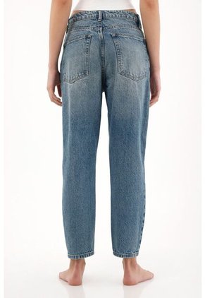 Tennis Jean Mom De Tiro Alto Crop Azul Para Mujer