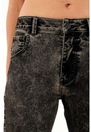 Tennis Jean Negro Bota Recta Para Mujer