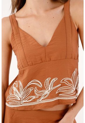 Tennis Top Crop Fit Relajado Con Bordado Floral En Terracota Para Mujer