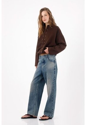 Tennis Jeans Recto En Denim Con Efecto Vintage Difuminado Para Mujer