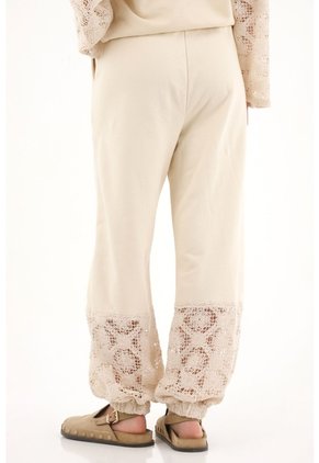 Tennis Pantalón En Burda Con Bota Enresortada Crudo Para Mujer