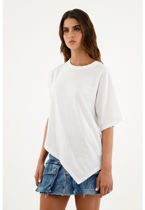 Camiseta Blanca Con Mangas Asimétricas Para Mujer