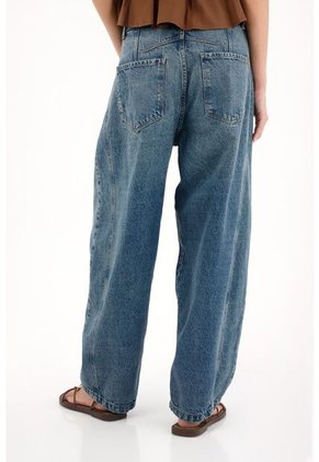 Tennis Jean Horseshoe De Tiro Bajo Con Cortes Decorativos Para Mujer